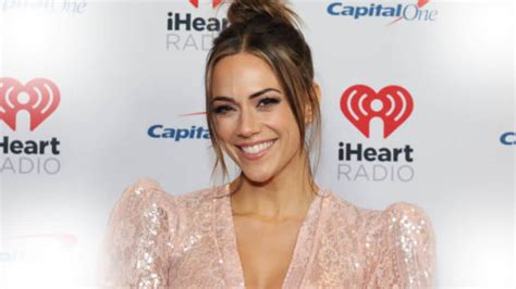 Jana Kramer Biography, Age, Wiki, Height, Weight,。